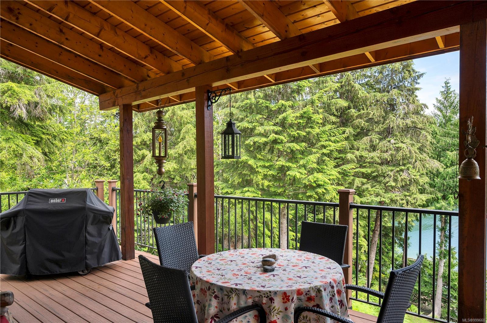 $1,260,000 - 1646 Kanish View Dr<br>British Columbia, V0P 1H0