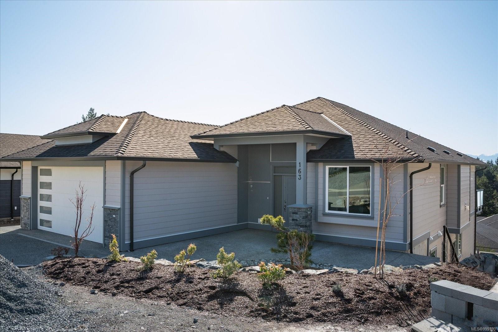 $1,299,000 - 163 Golden Oaks Cres<br>British Columbia, V9T 0K8