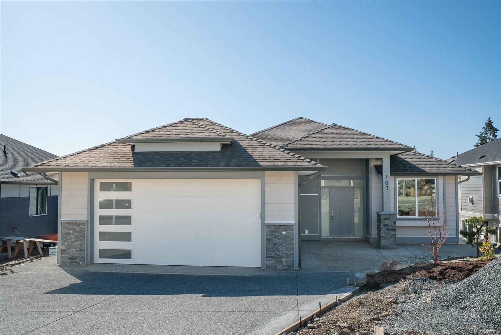 $1,299,000 - 163 Golden Oaks Cres<br>British Columbia, V9T 0K8