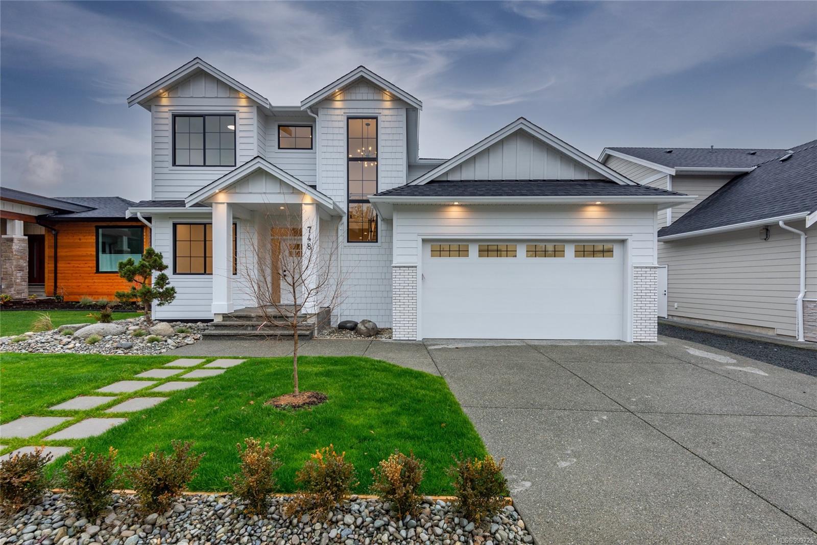 $999,700 - 748 Beaver Creek Blvd<br>British Columbia, V9H 0G4