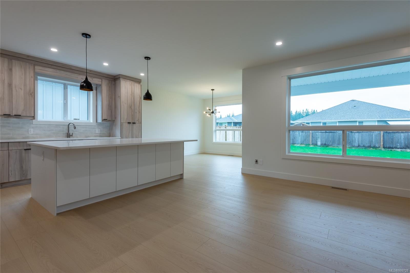 $999,700 - 748 Beaver Creek Blvd<br>British Columbia, V9H 0G4