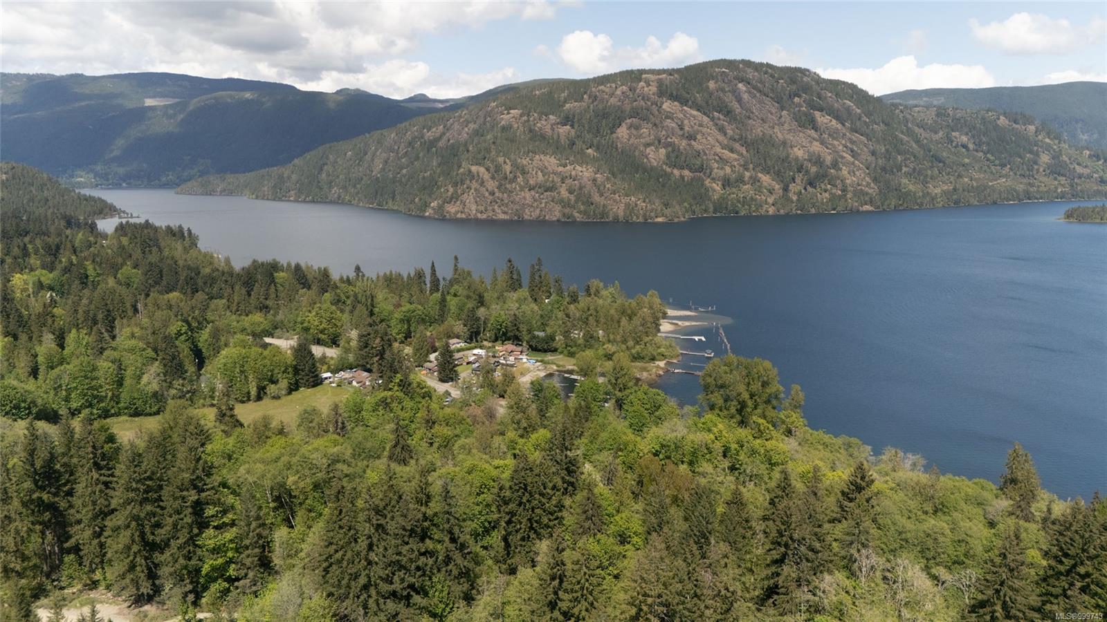 $2,698,000 - 10200/10206 South Shore Rd<br>British Columbia, V0R 1Y0