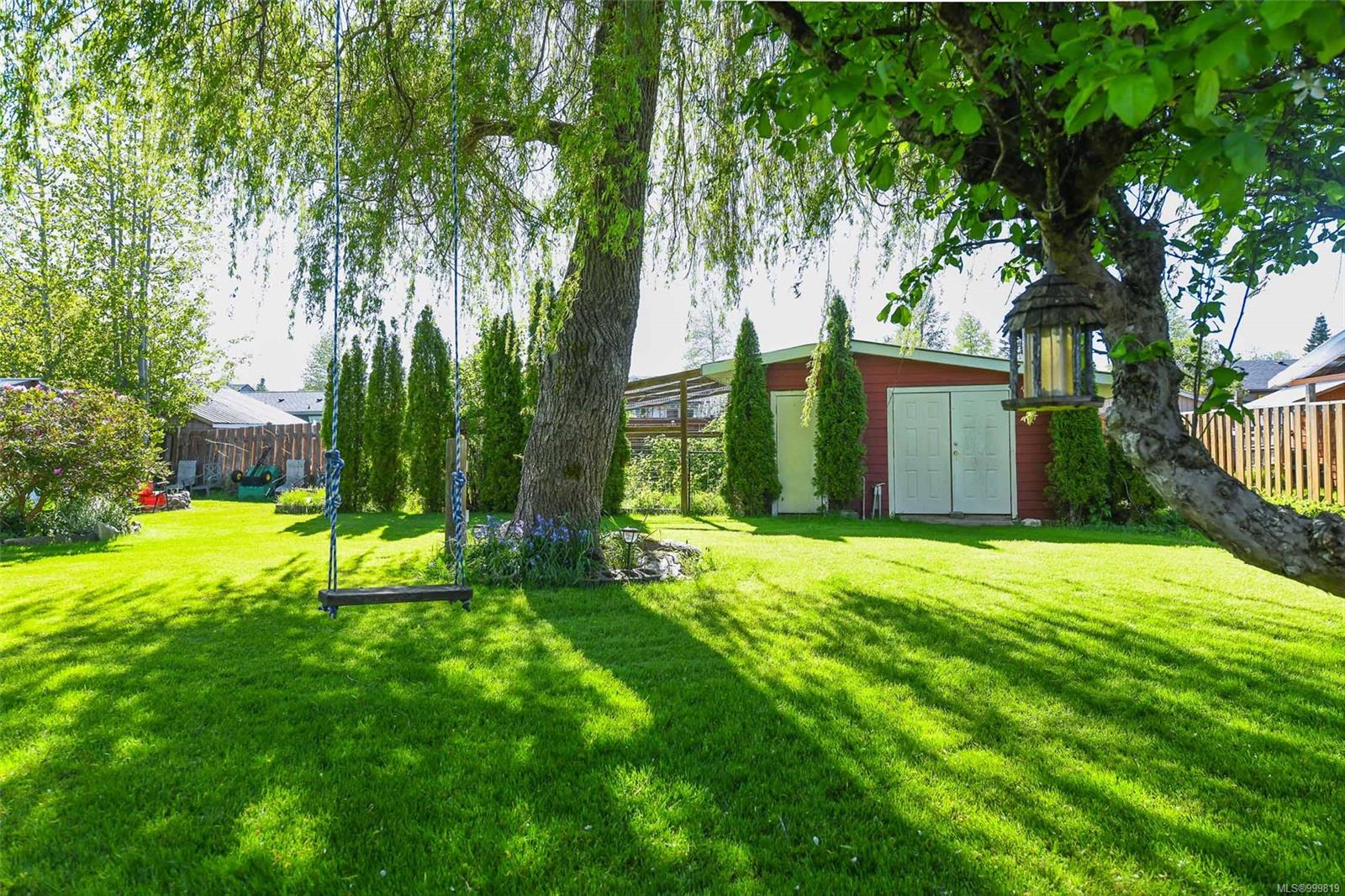 $824,900 - 342 Anne Rd<br>British Columbia, V9W 5L4