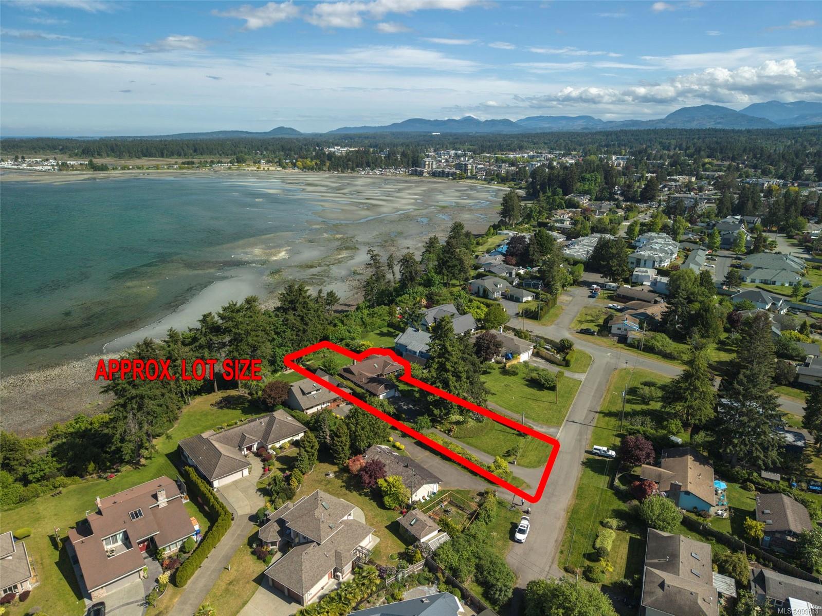 $1,898,000 - 428 Dogwood St<br>British Columbia, V9P 1C6
