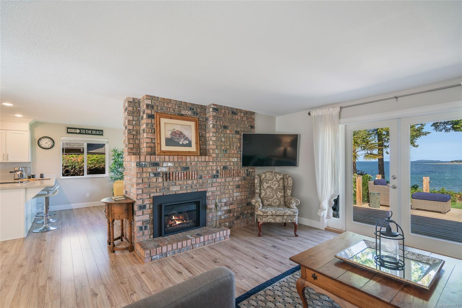 $1,898,000 - 428 Dogwood St<br>British Columbia, V9P 1C6