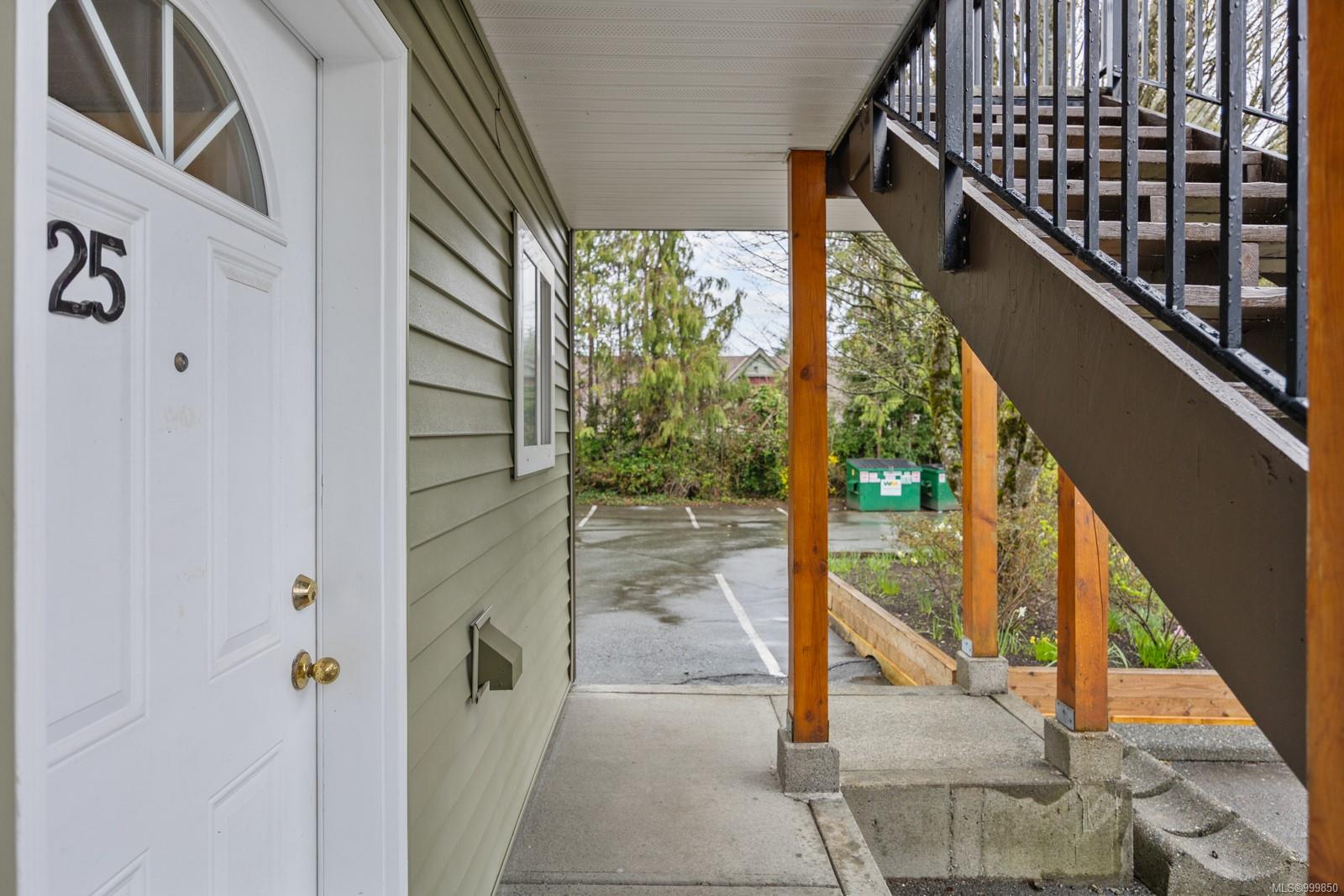 $249,900 - 375 21st St<br>British Columbia, V9N 2B6