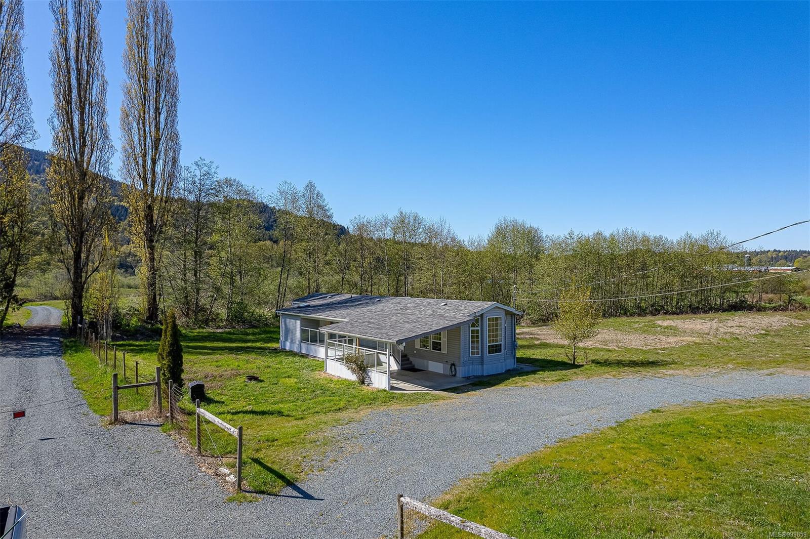 $750,000 - 7600 Westholme Rd<br>British Columbia, V9L 6B4