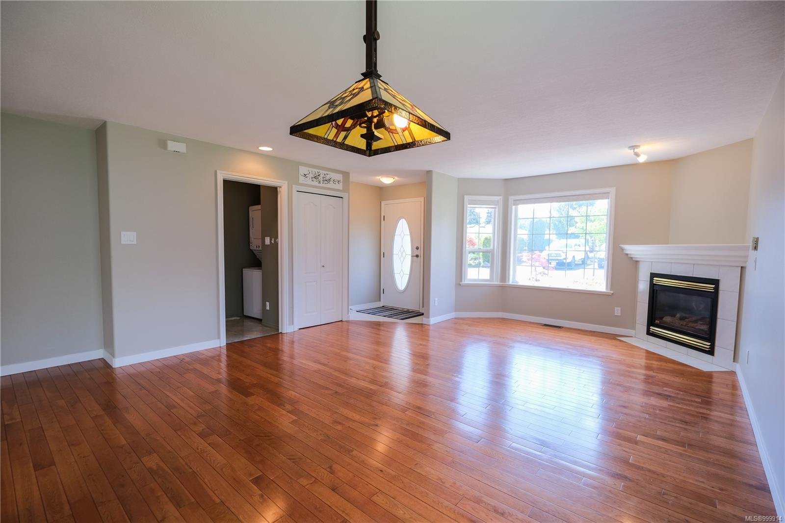 $599,000 - 6111 Sayward Rd<br>British Columbia, V9L 5J4