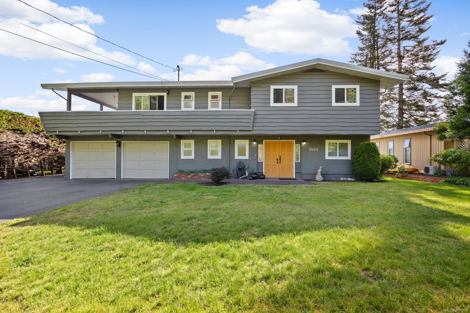 $1,395,000 - 3440 Sandpiper Dr<br>British Columbia, V9N 9T9