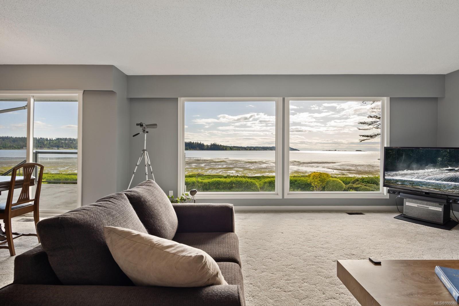 $1,395,000 - 3440 Sandpiper Dr<br>British Columbia, V9N 9T9