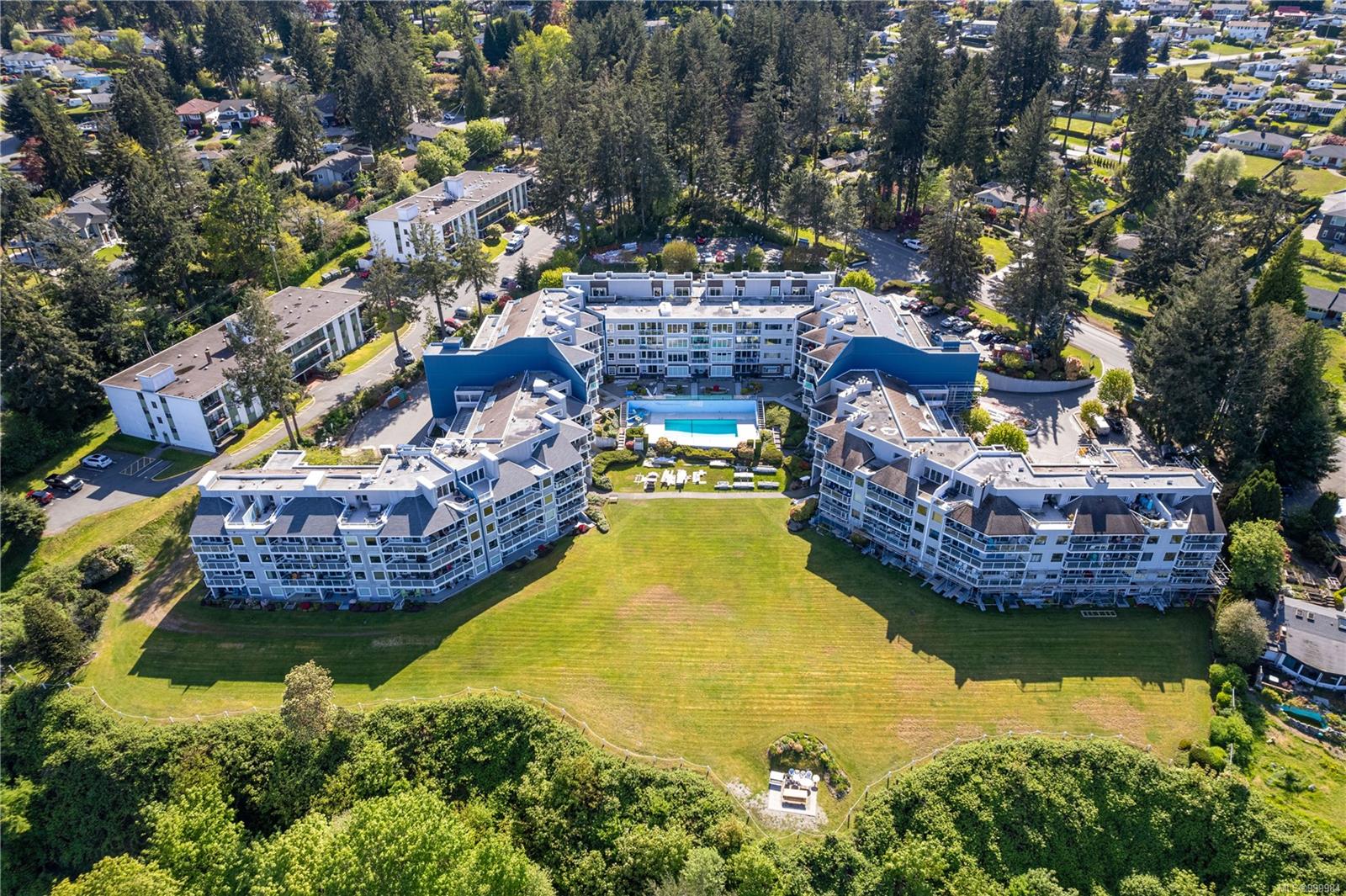 2560 Departure Bay Rd, Na Departure Bay real estate property for sale in Nanaimo British Columbia, V9S 5P1