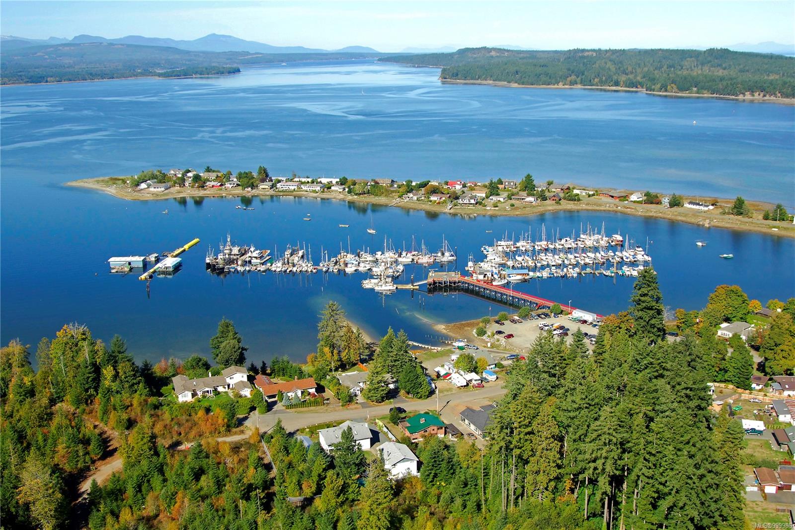 $699,900 - 253 Hembrough Rd<br>British Columbia, V0R 1G0