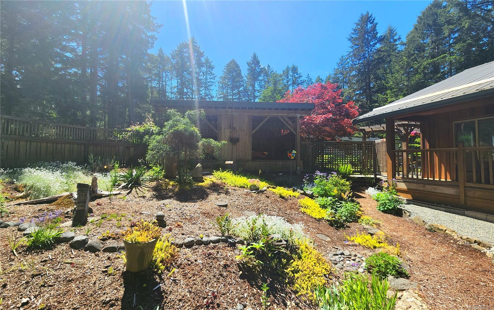 $825,000 - 741 Lockinvar Lane<br>British Columbia, V0R 1X3
