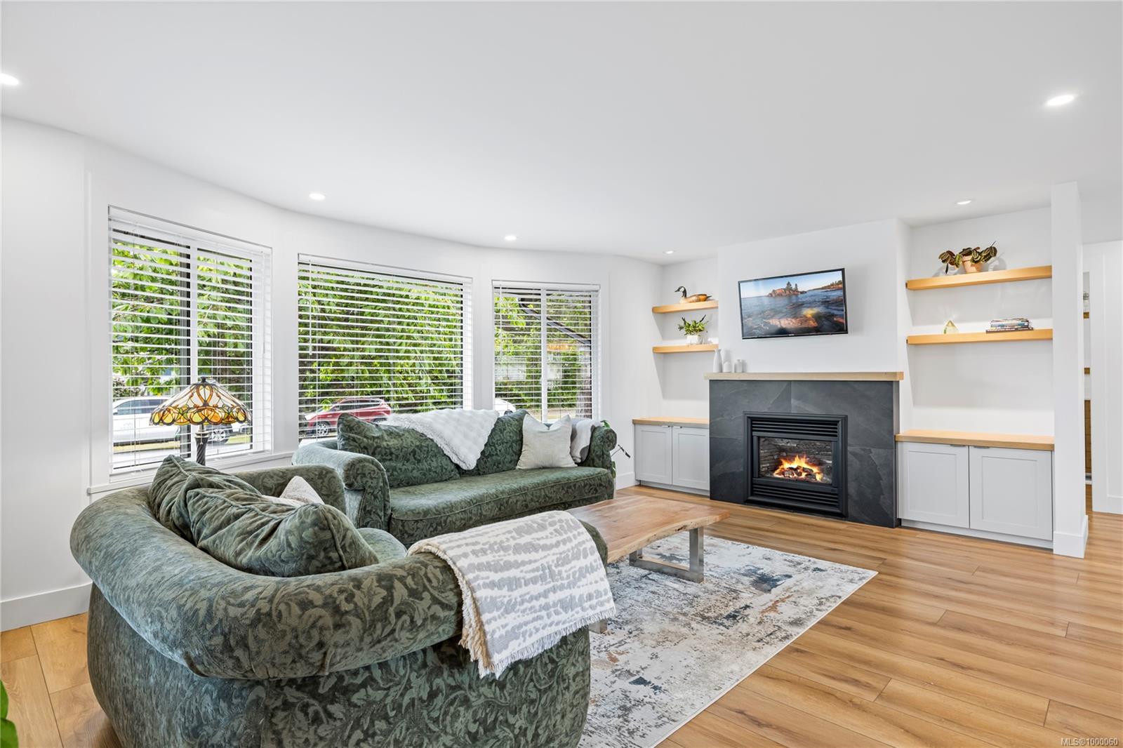 $1,650,000 - 842 Mariner Way<br>British Columbia, V9P 1S3