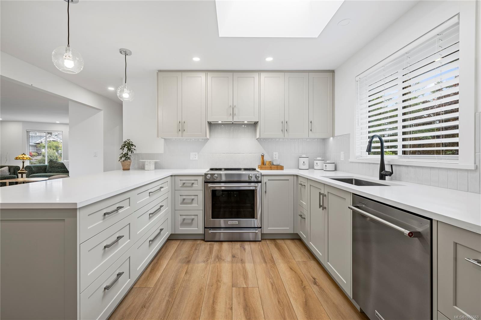 $1,650,000 - 842 Mariner Way<br>British Columbia, V9P 1S3