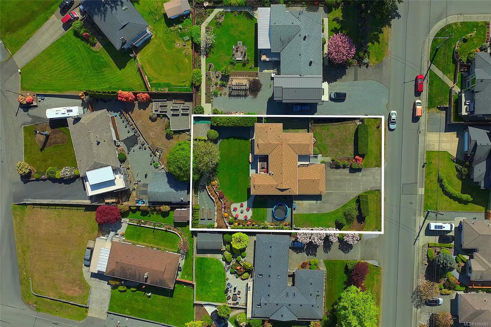 $1,249,900 - 5740 Norasea Rd<br>British Columbia, V9V 1G6