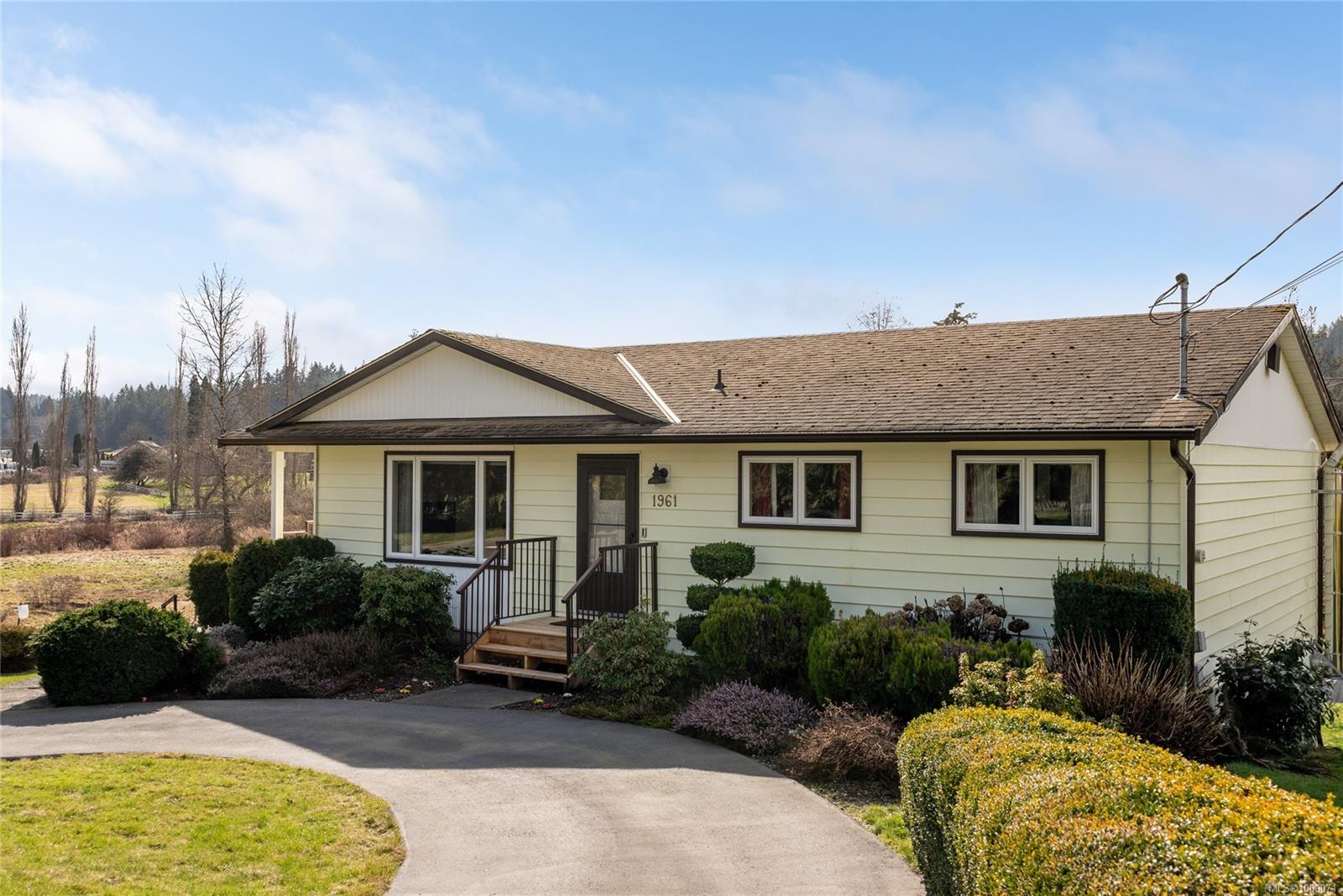 1961 Richardson Rd, Na Chase River real estate property for sale in Nanaimo British Columbia, V9X 1C1