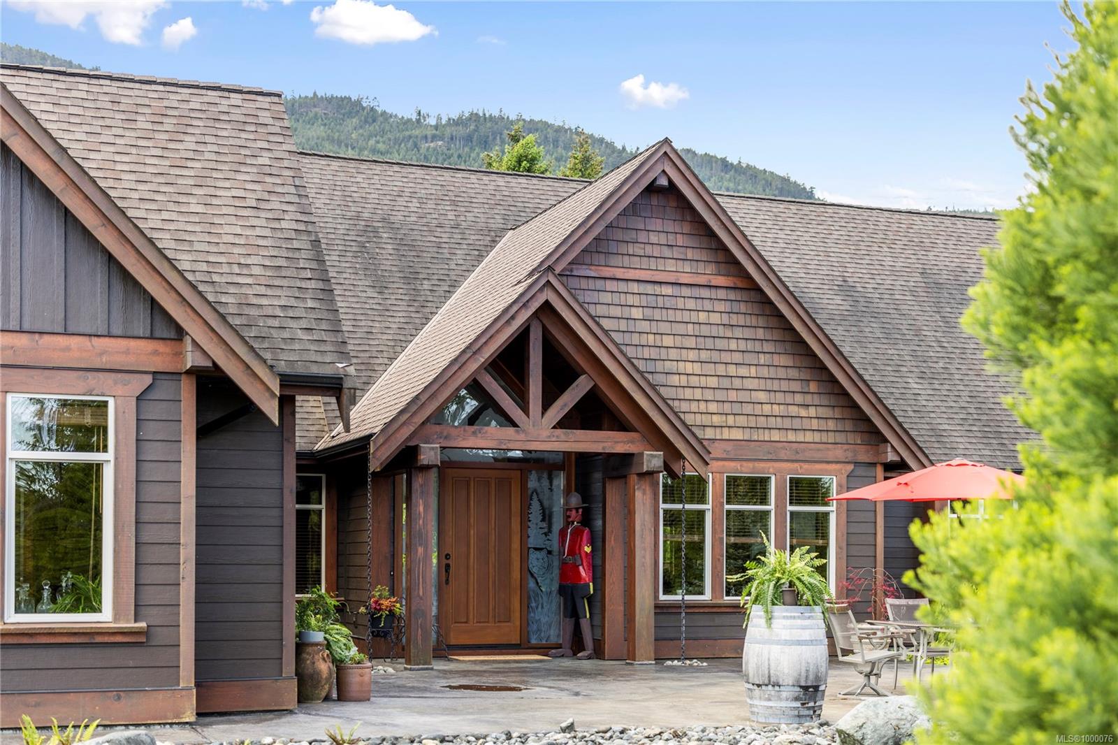 $2,746,000 - 3237 Ridgeview Pl<br>British Columbia, V9R 7C7