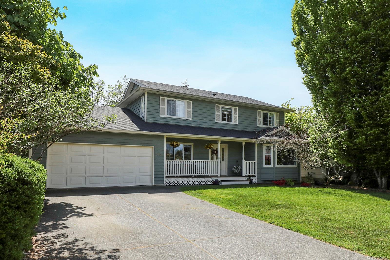 $890,000 - 1044 Malahat Dr<br>British Columbia, V9N 8W4