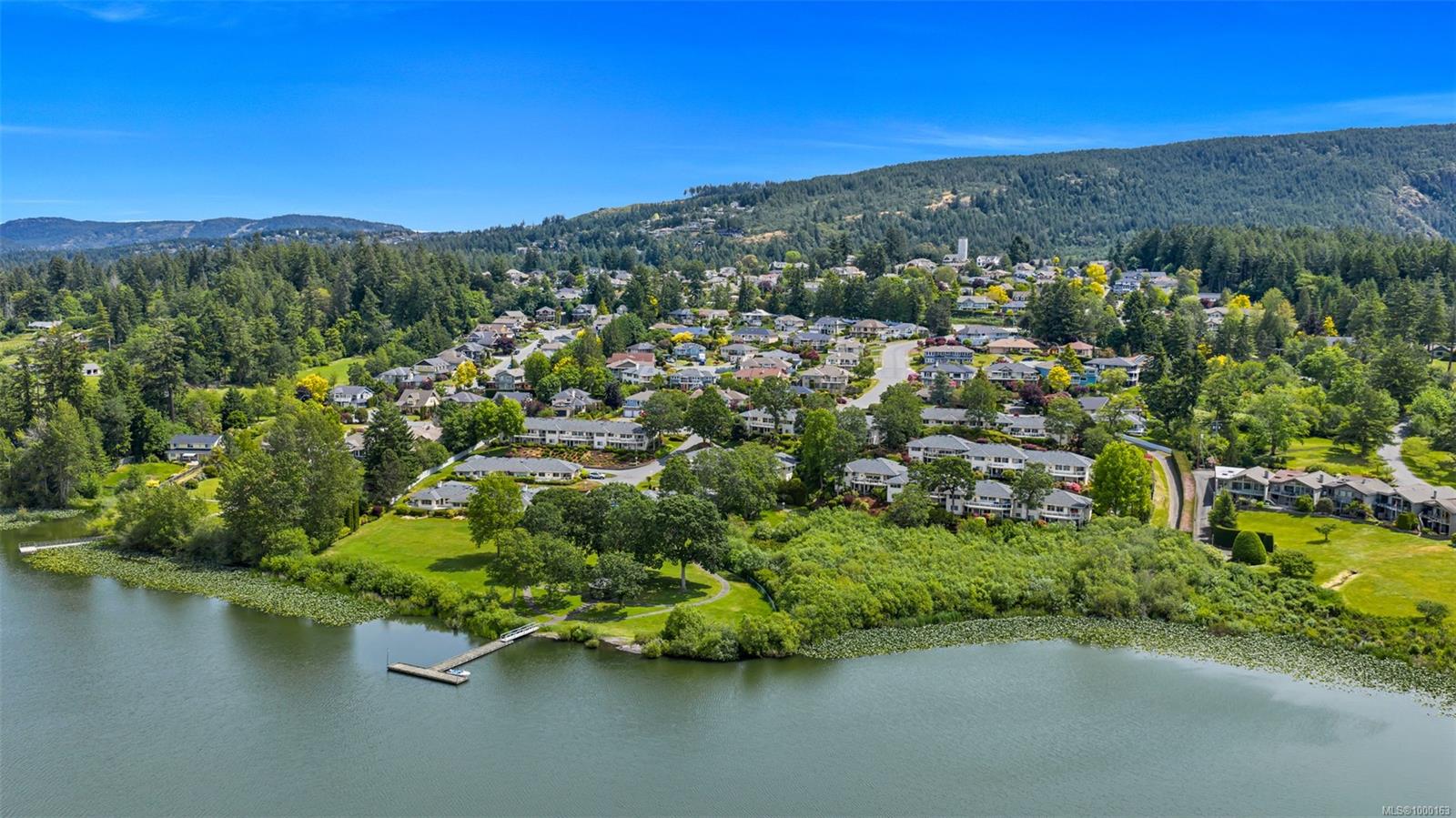 $895,000 - 6038 Sterling Dr<br>British Columbia, V9L 5K4