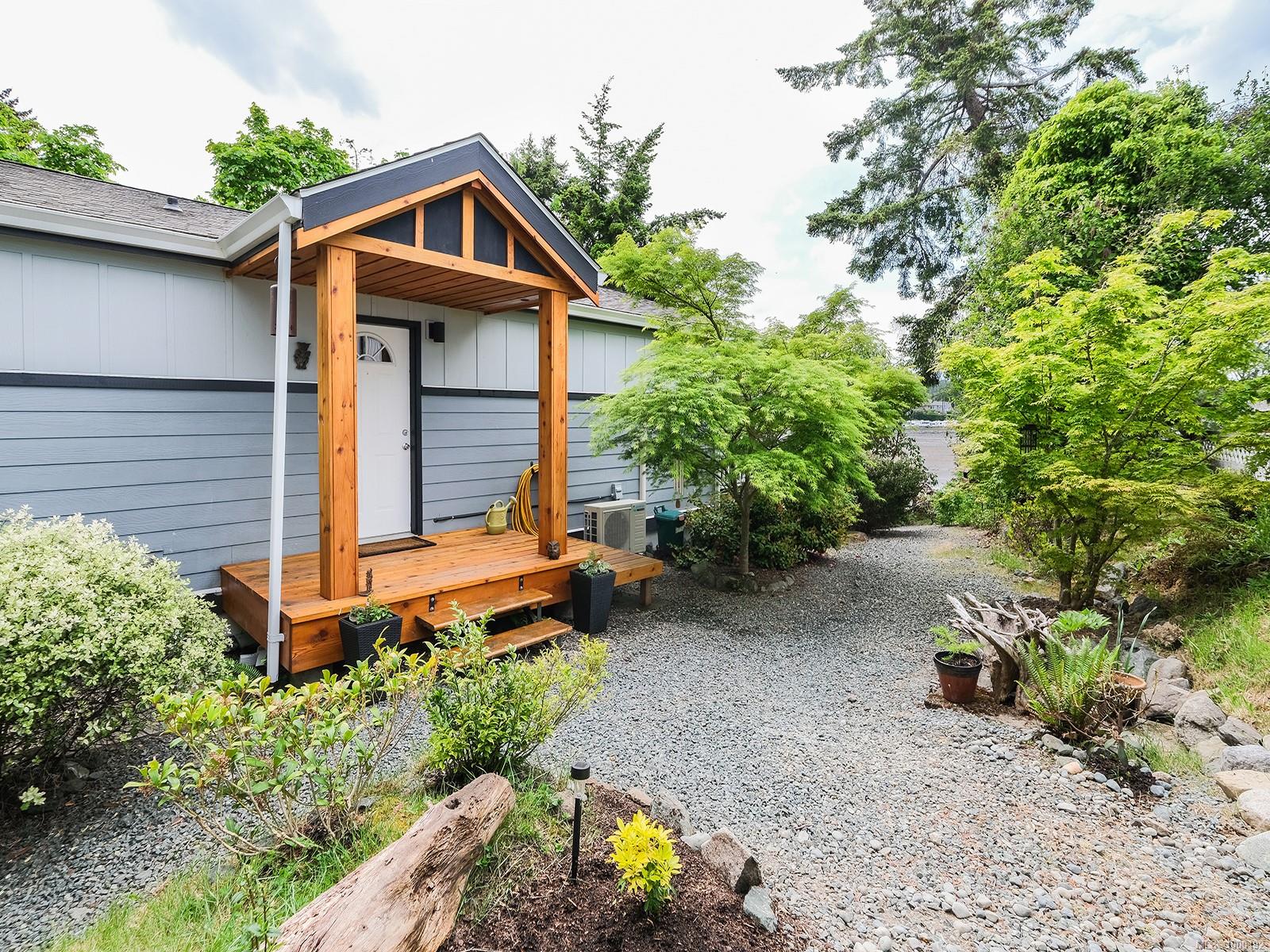 $1,195,000 - 8041 Dyke Rd<br>British Columbia, V0R 1R0