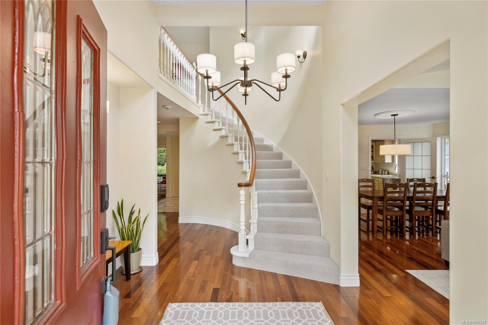 $1,000,000 - 6131 Greenwood Pl<br>British Columbia, V9V 1K6
