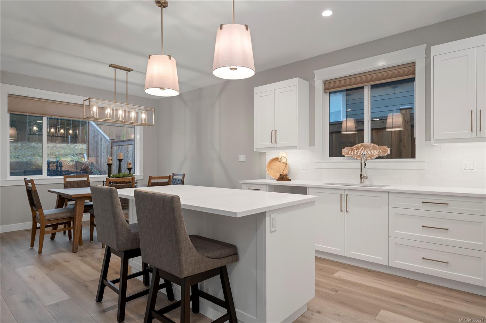 $857,900 - 457 Arizona Dr<br>British Columbia, V9H 0E4