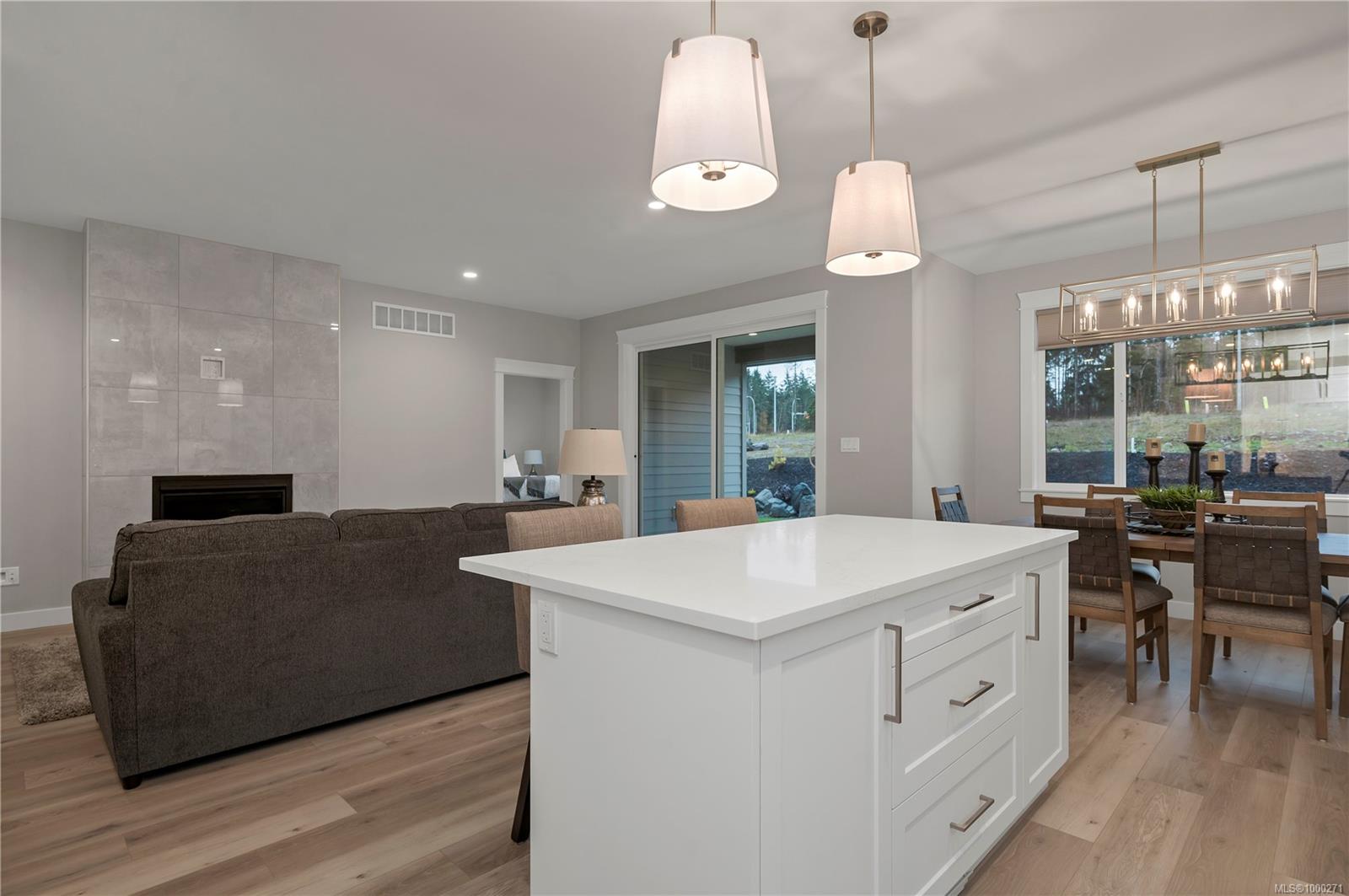 $857,900 - 457 Arizona Dr<br>British Columbia, V9H 0E4