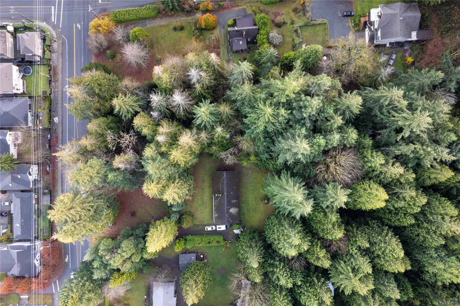 $2,250,000 - 5611/5621 Hammond Bay Rd<br>British Columbia, V9T 5N2