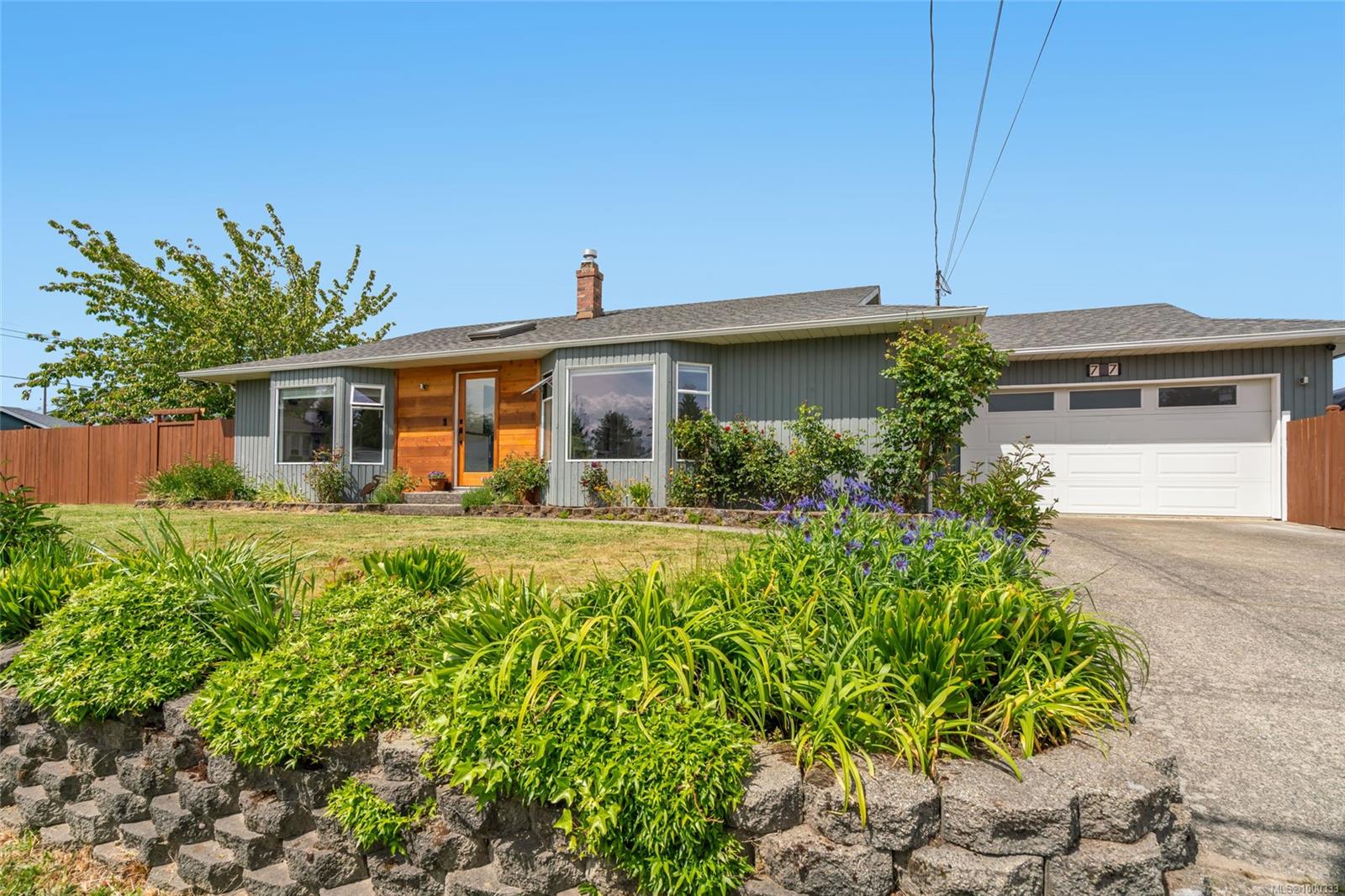 $778,000 - 747 Camas Way<br>British Columbia, V9P 1E3