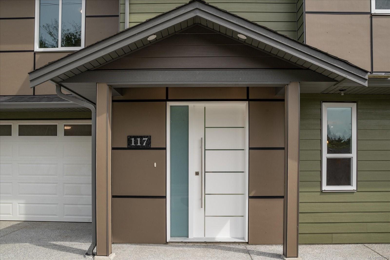 $1,099,000 - 117 Despard Ave<br>British Columbia, V9P 1L4