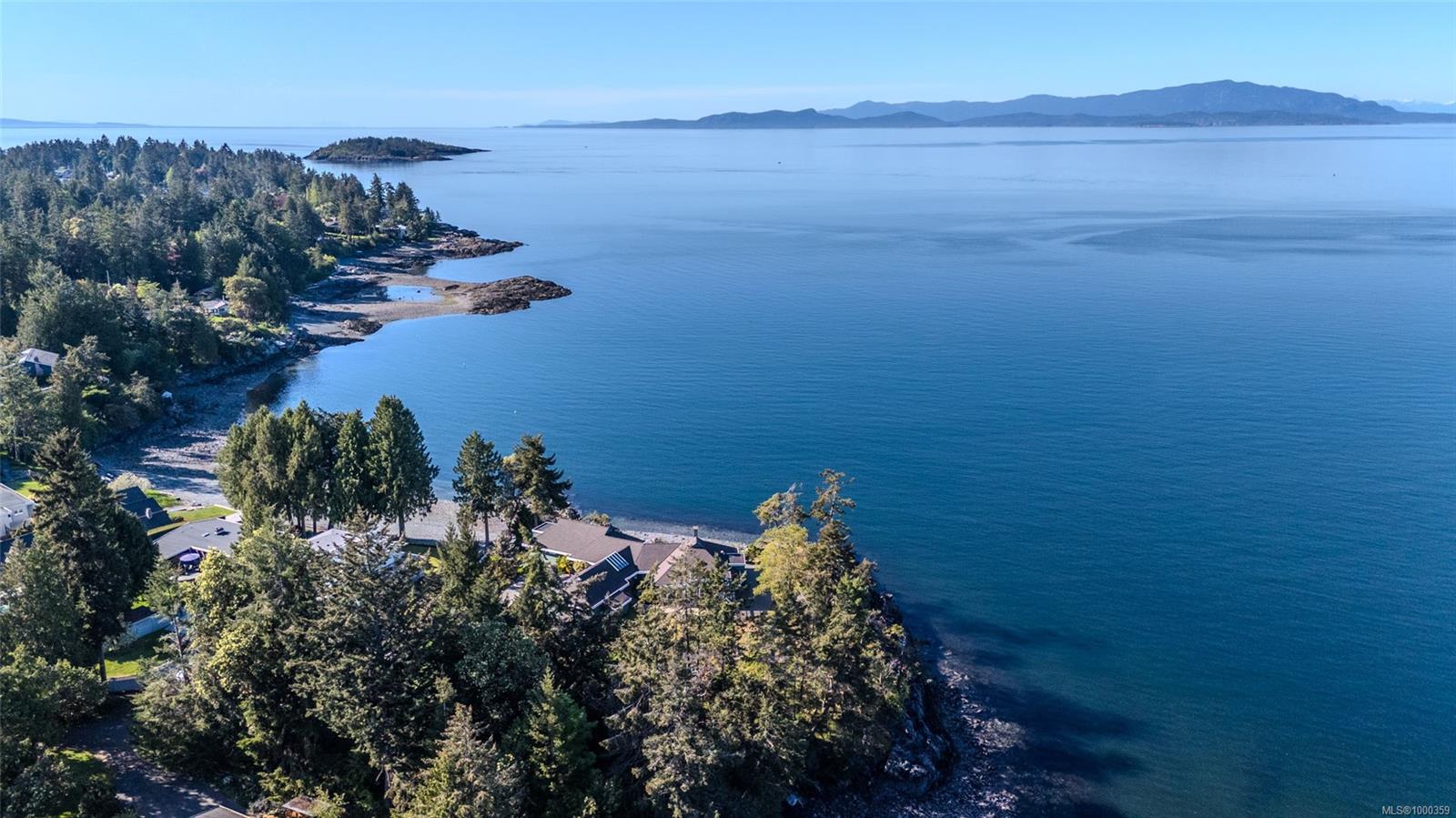 $5,250,000 - 1555 Seacrest Rd<br>British Columbia, V9P 9B5