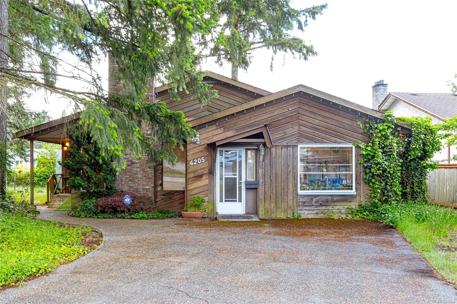 4205 Uplands Dr, Na Uplands real estate property for sale in Nanaimo British Columbia, V9T 4M5
