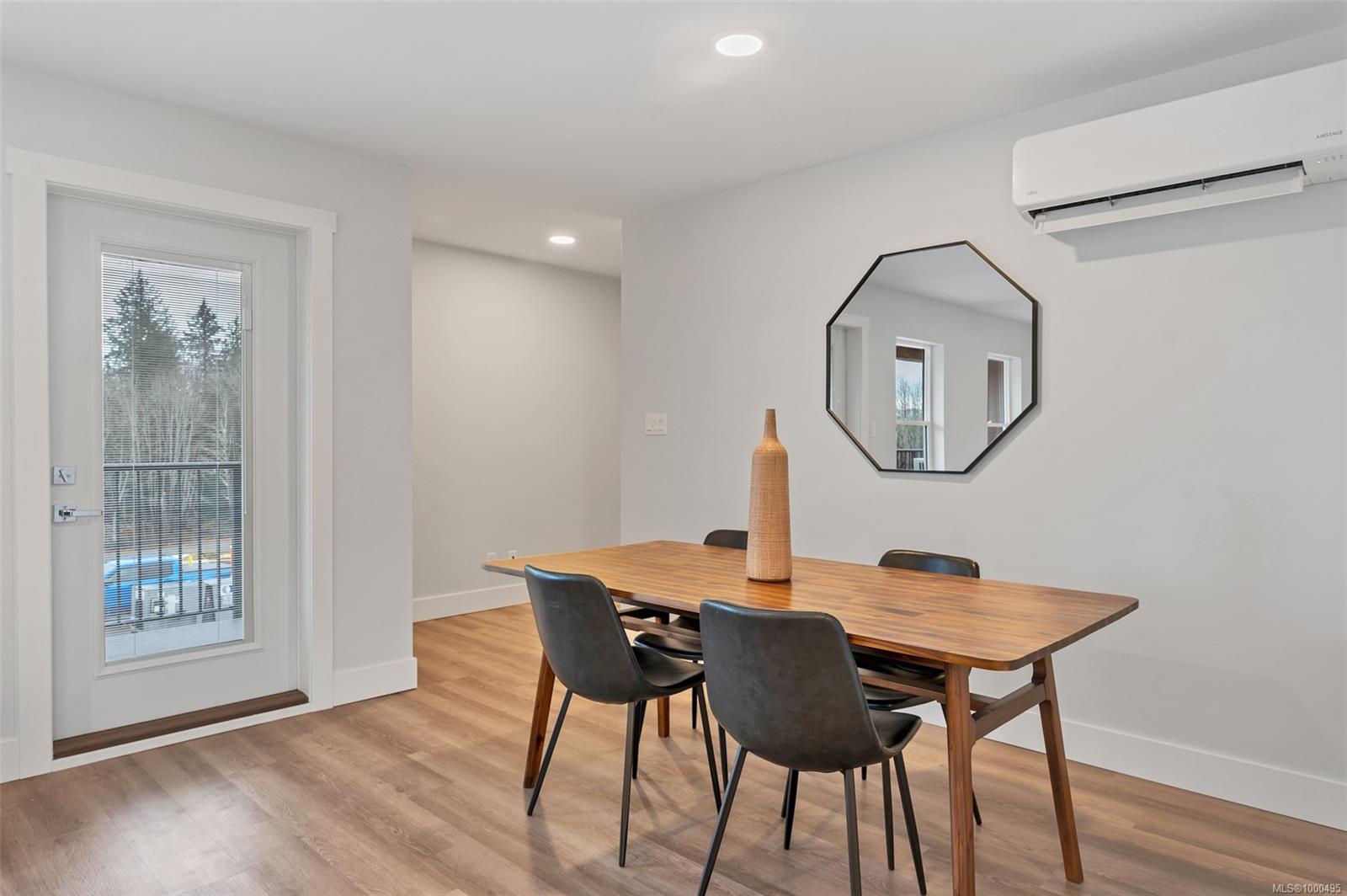 $550,000 - 850 Park Forest Dr<br>British Columbia, V9W 0H9