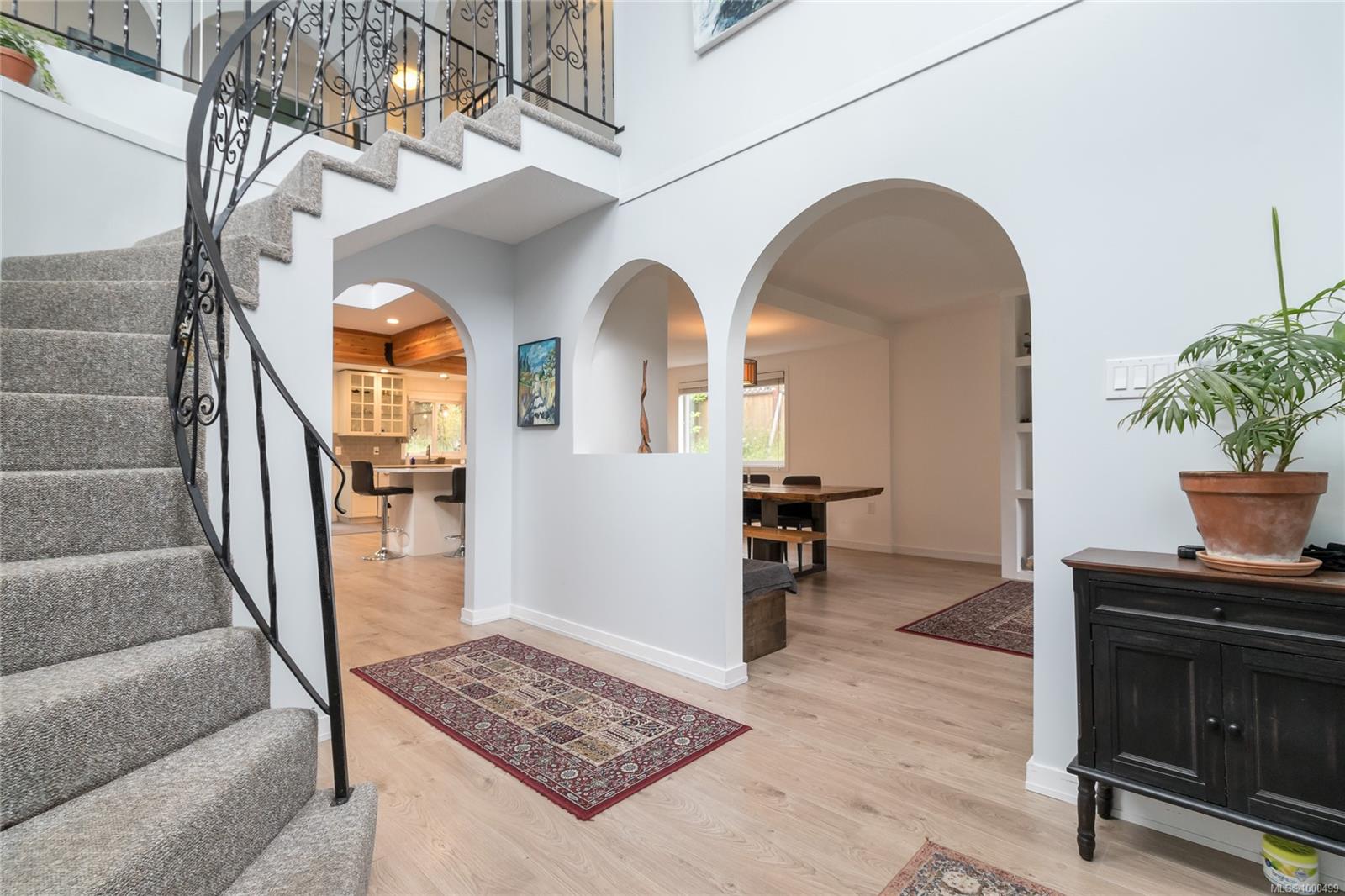 $998,000 - 4835 Black Bear Ridge<br>British Columbia, V9T 5E2
