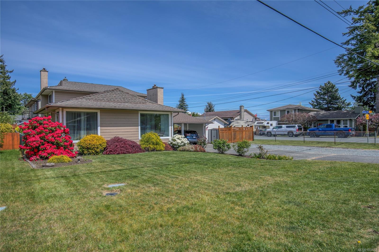$769,000 - 1814 Latimer Rd<br>British Columbia, V9S 2W4