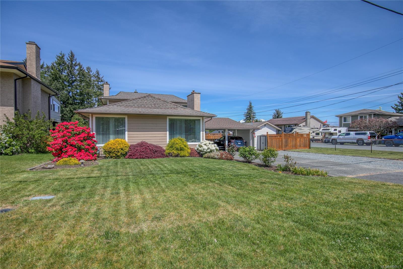 $769,000 - 1814 Latimer Rd<br>British Columbia, V9S 2W4