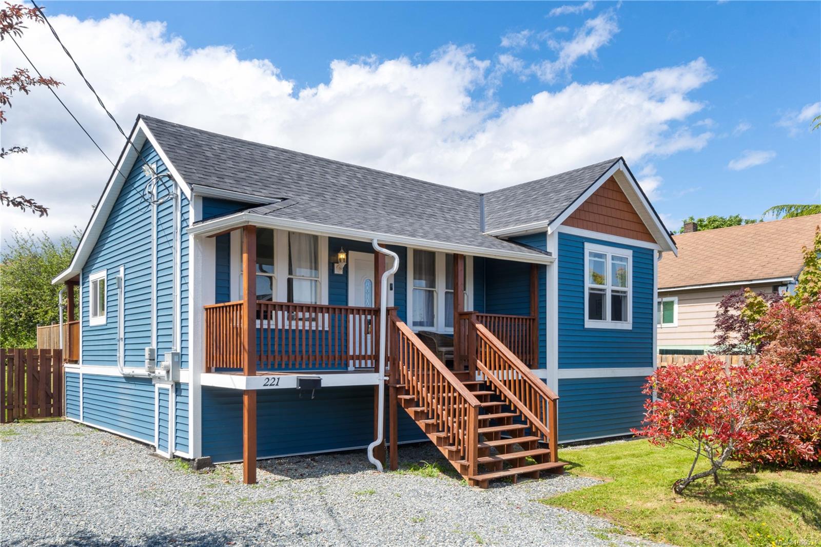 $649,900 - 221 Eaton St<br>British Columbia, V9R 4Y5