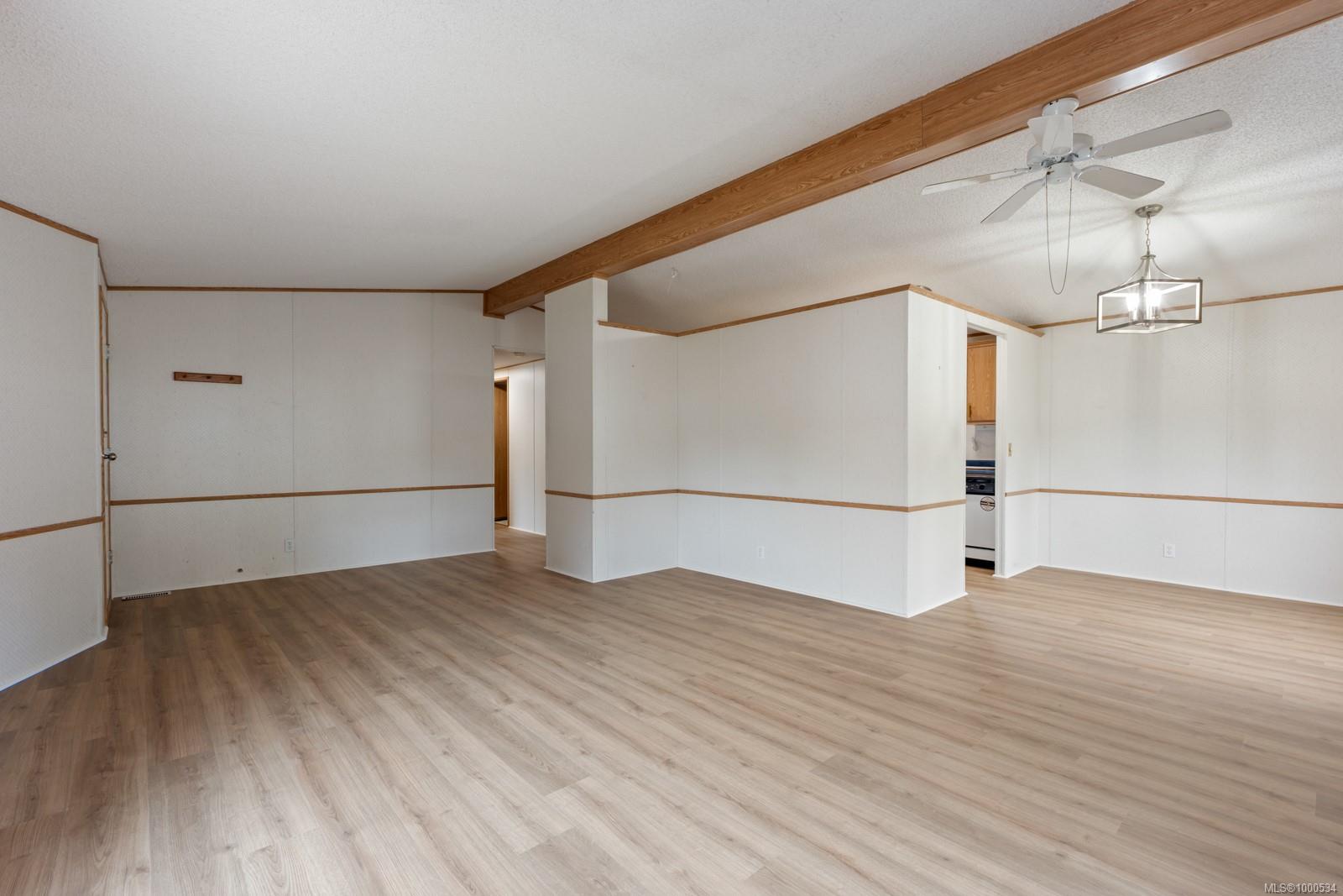 $275,000 - 2140 20th St<br>British Columbia, V9N 2G6