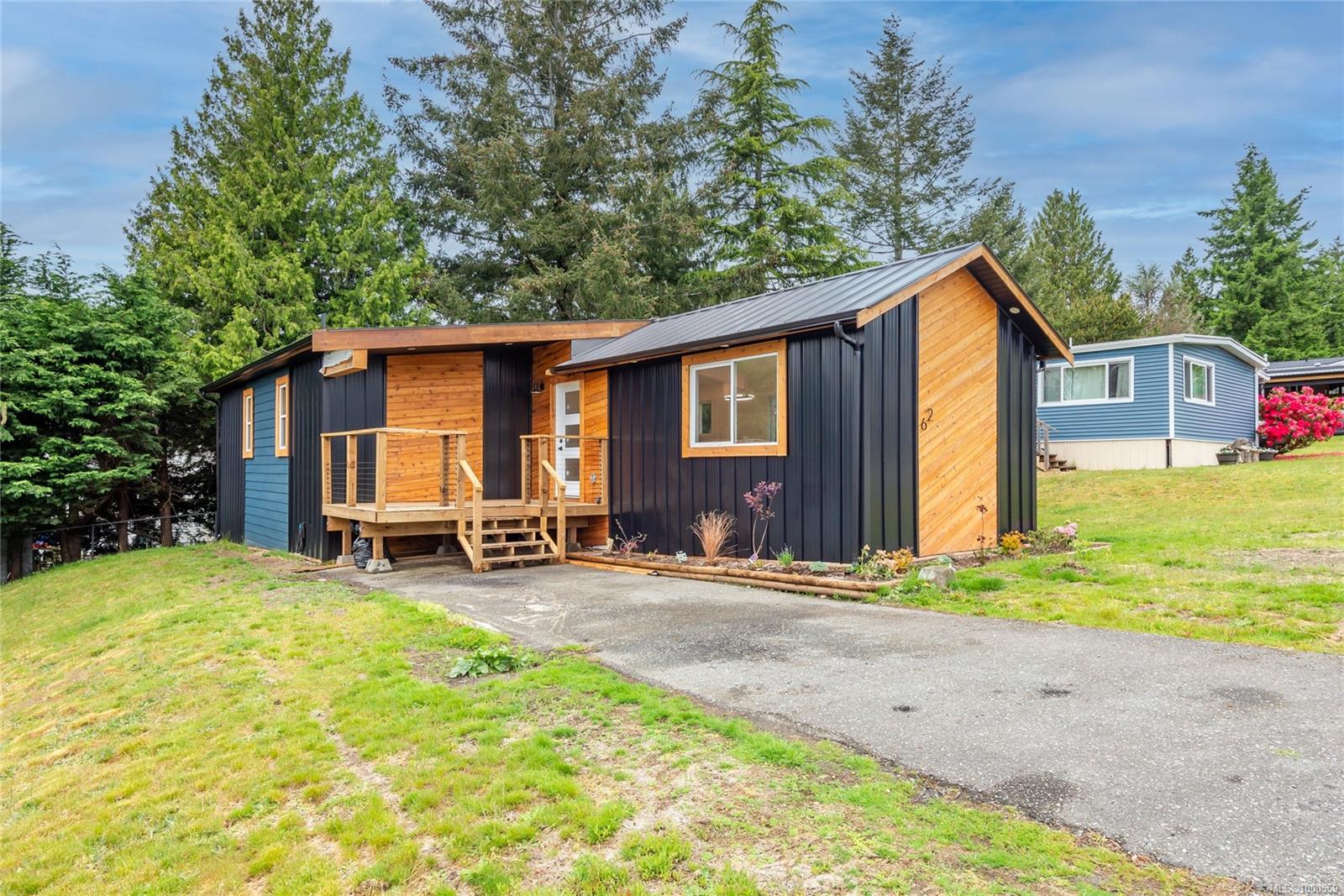 $299,000 - 1160 Shellbourne Blvd<br>British Columbia, V9W 5G5