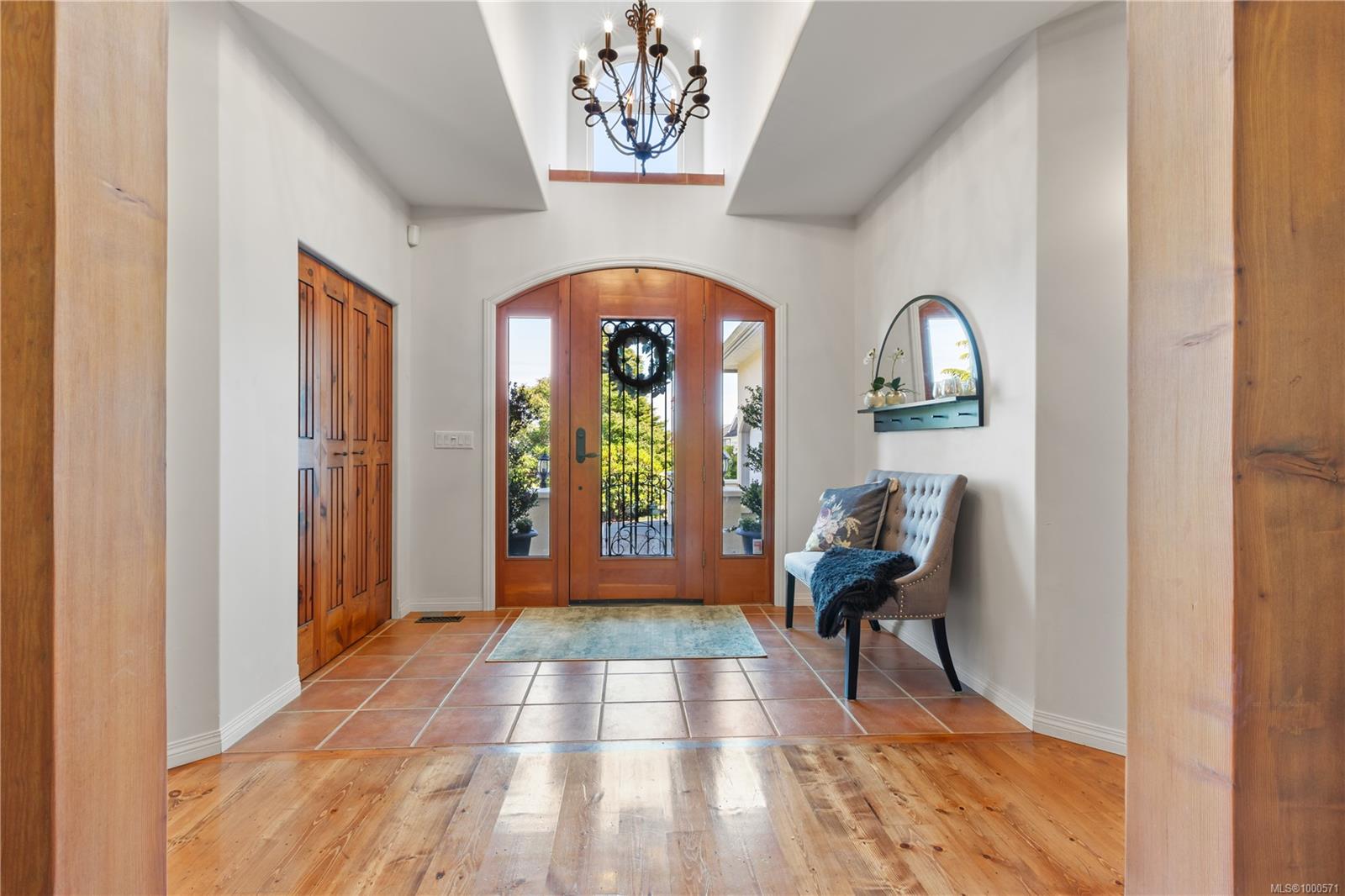 $1,675,000 - 3274 Majestic Dr<br>British Columbia, V9N 9X4