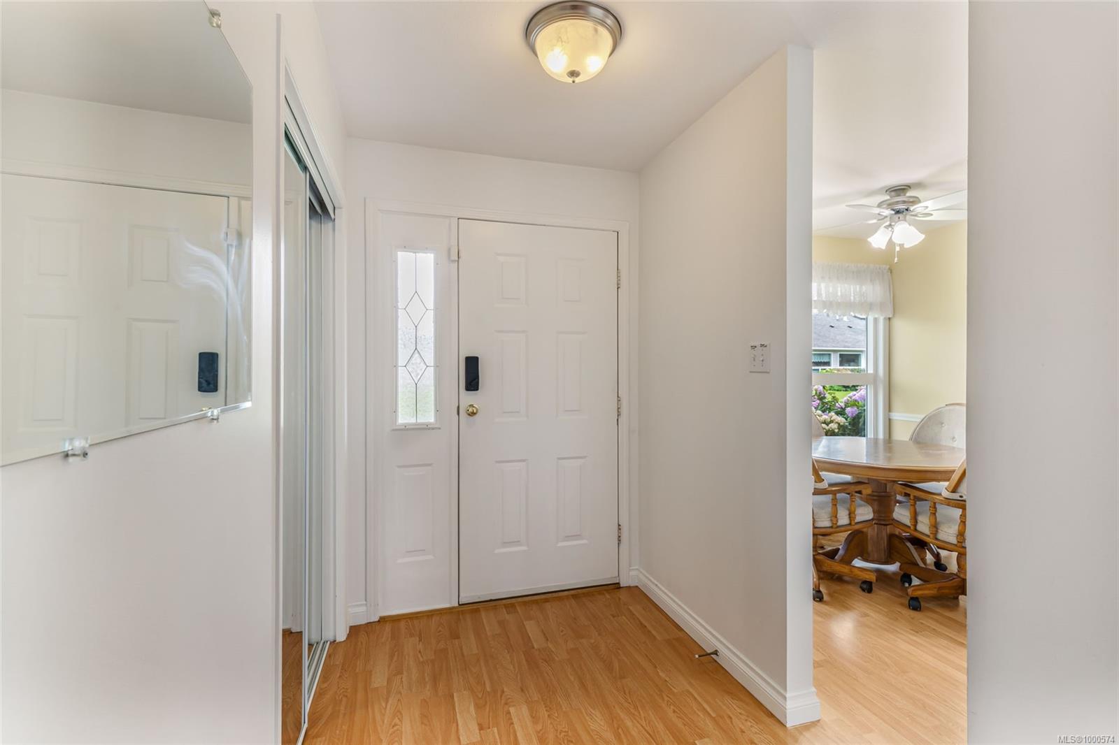 $579,900 - 240 Stanford Ave<br>British Columbia, V9P 2K8
