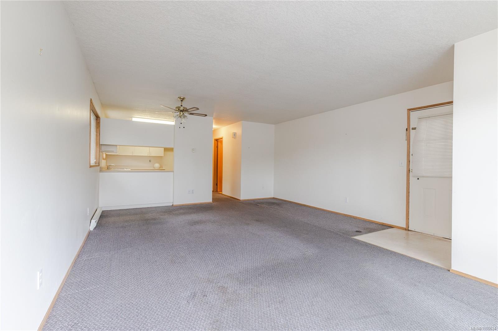 $359,900 - 272 Harwell Rd<br>British Columbia, V9R 6V1