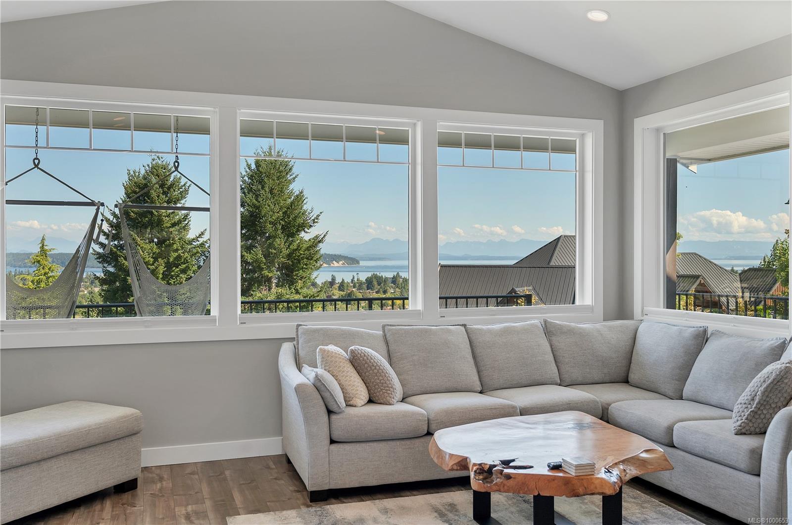 $1,049,900 - 721 Timberline Dr<br>British Columbia, V9H 0A3