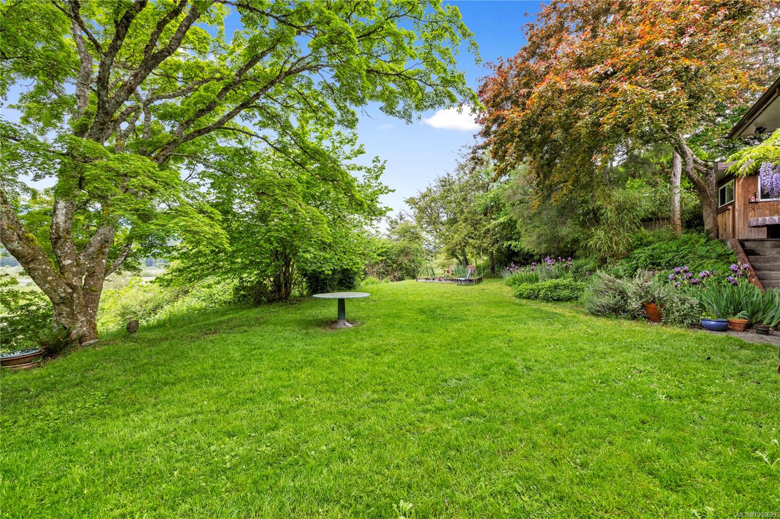 $858,888 - 221 Garner Cres<br>British Columbia, V9R 2A5