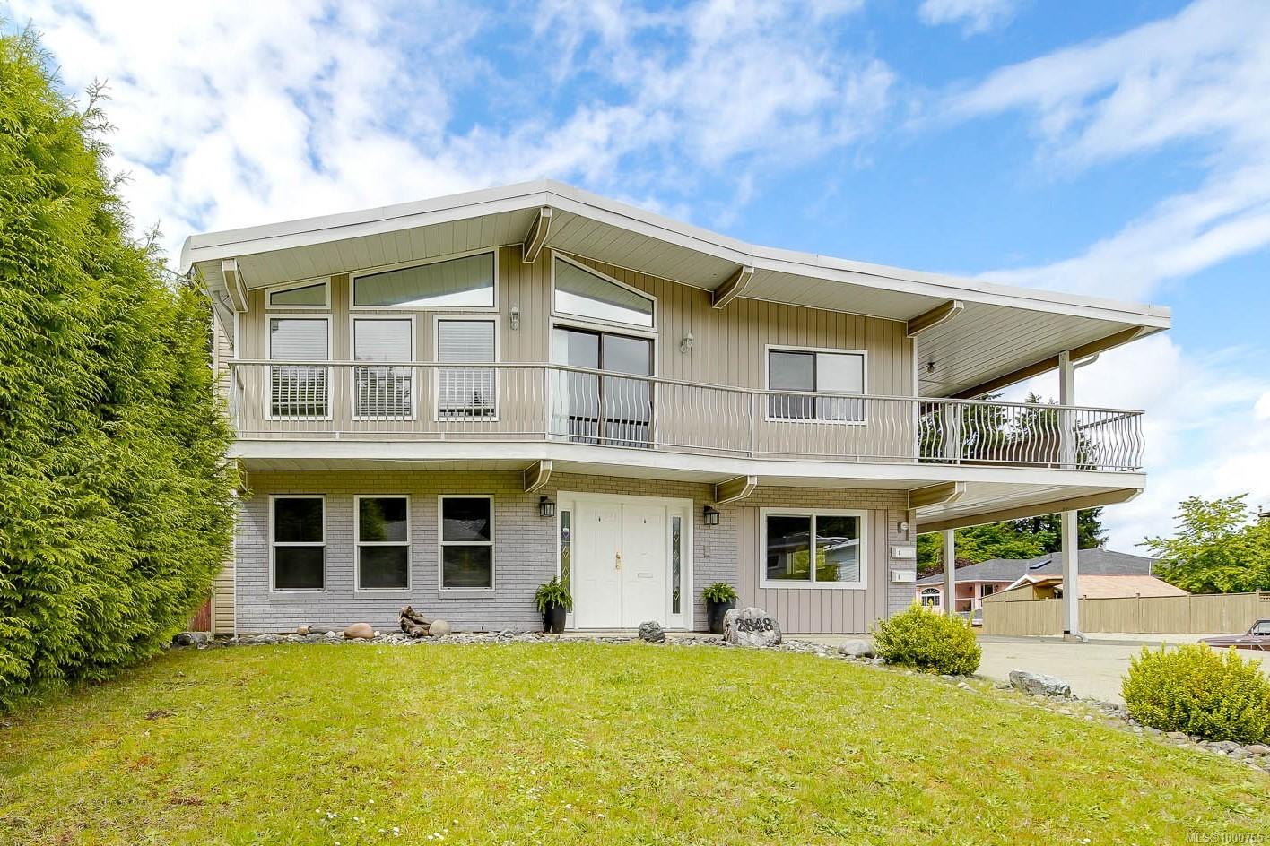 $799,900 - 2848 Roseborough Ave<br>Port Alberni, British Columbia, V9Y 7V8