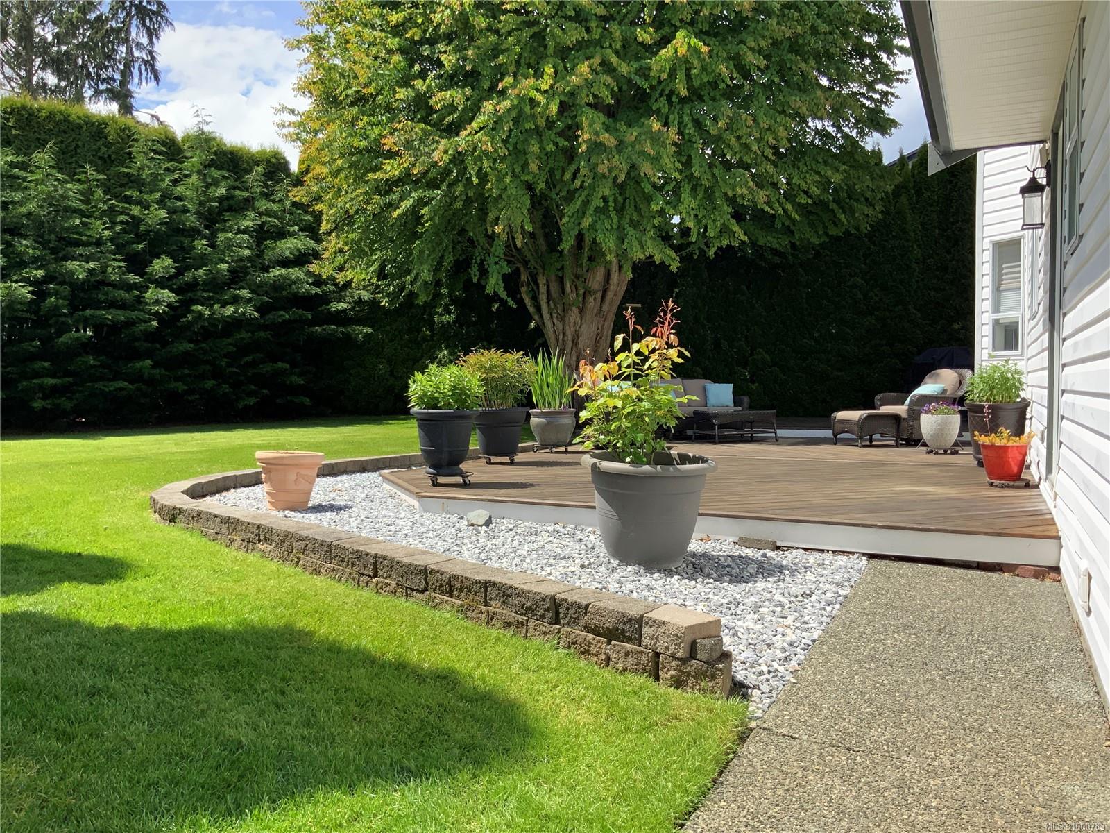 $849,000 - 1548 Juniper Dr<br>British Columbia, V9W 7H1