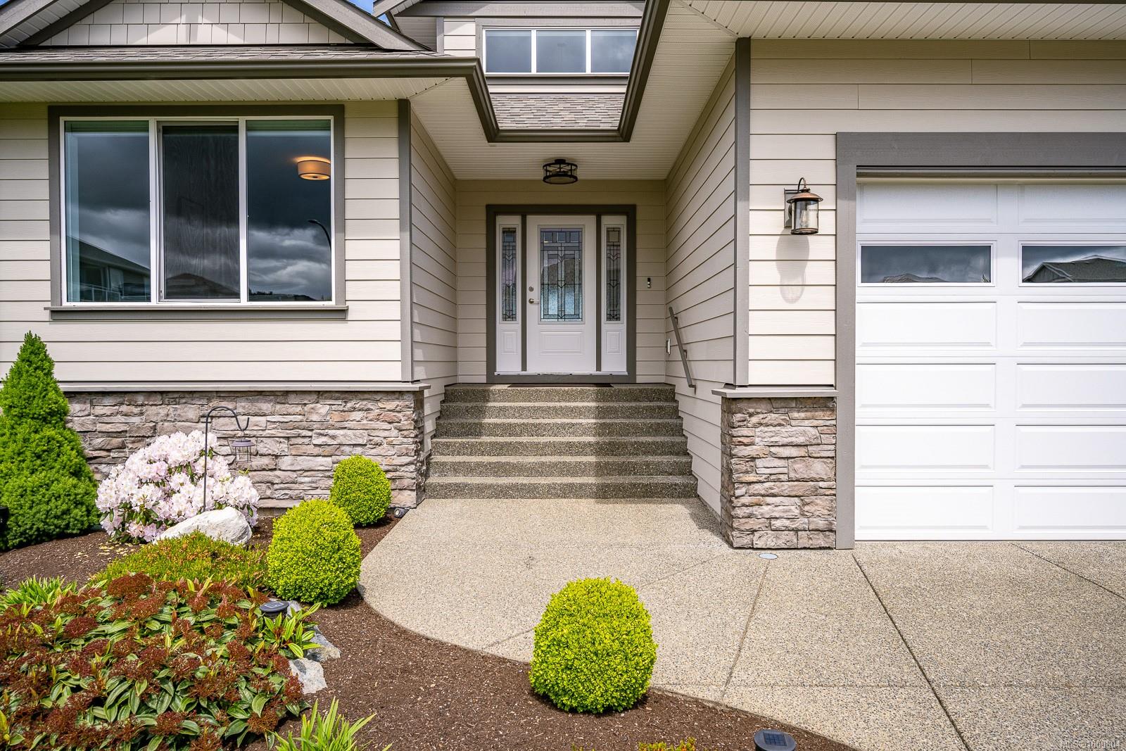 $1,265,000 - 4124 Chancellor Cres<br>British Columbia, V9N 0E7