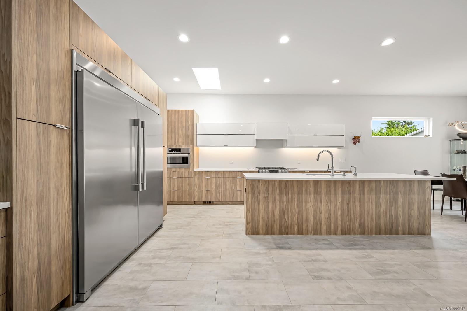 $1,399,000 - 83 Grayhawk Pl<br>British Columbia, V9N 0G1
