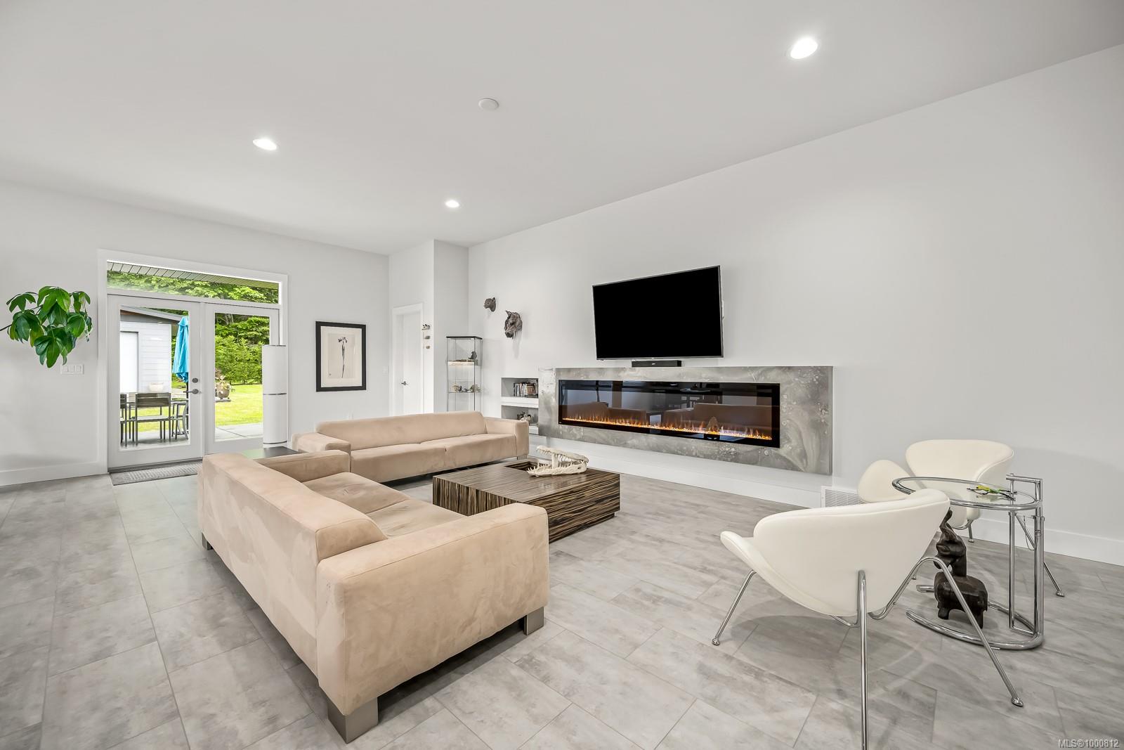 $1,399,000 - 83 Grayhawk Pl<br>British Columbia, V9N 0G1